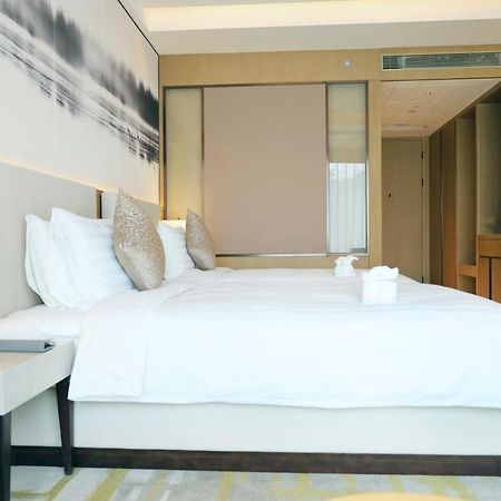 Metropark Hotel Hongqiao Шанхай Экстерьер фото