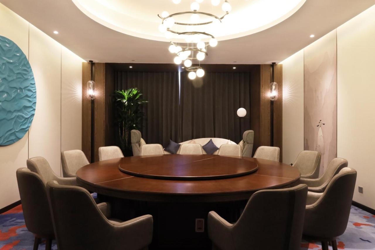 Metropark Hotel Hongqiao Шанхай Экстерьер фото